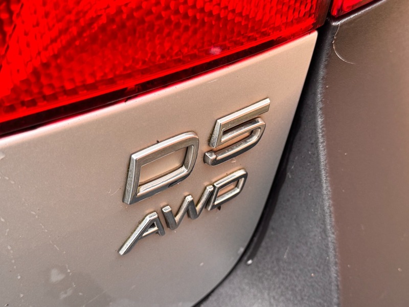 Used Volvo XC70 2013 for sale - 77535617: Photo 7