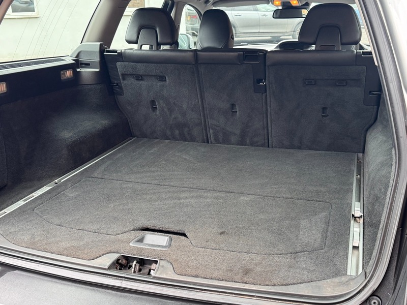 Used Volvo XC70 2013 for sale - 77535617: Photo 8