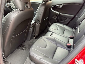 Used Volvo V40 2018 for sale - 75528603: Photo