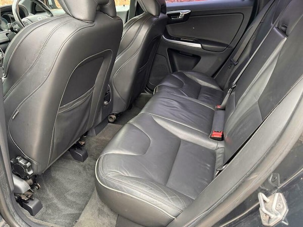 Used Volvo XC60 2016 for sale - 75631551: Photo 16