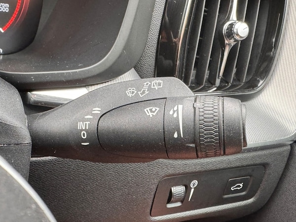 Used Volvo XC60 2018 for sale - 75620209: Photo 10