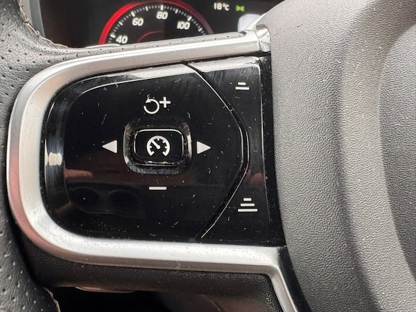 Used Volvo XC60 2018 for sale - 75620209: Photo 15