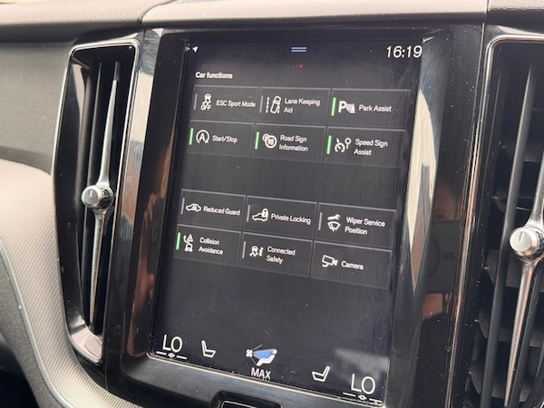 Used Volvo XC60 2018 for sale - 75620209: Photo 8