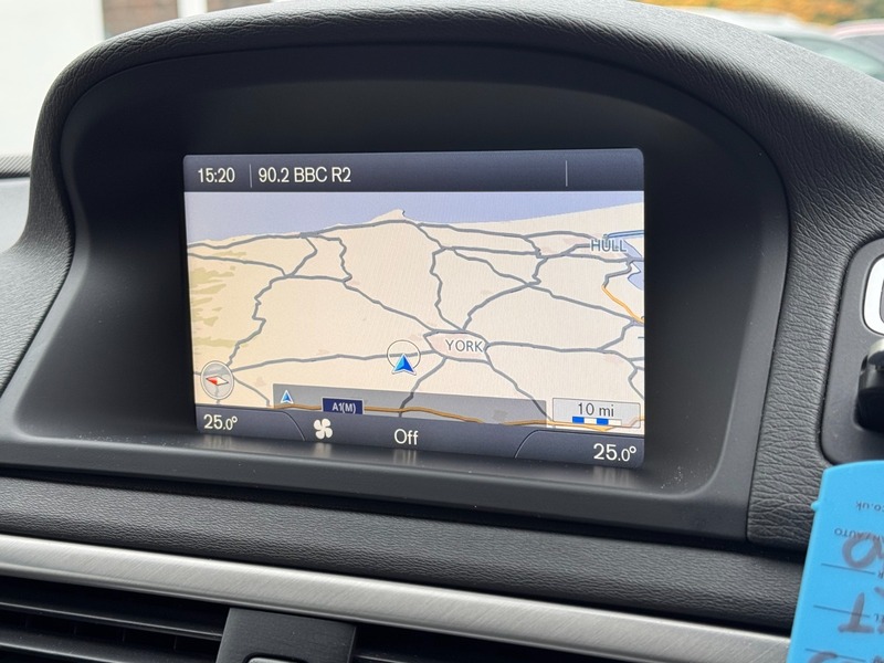 Used Volvo V70 2014 for sale - 76292245: Photo 17