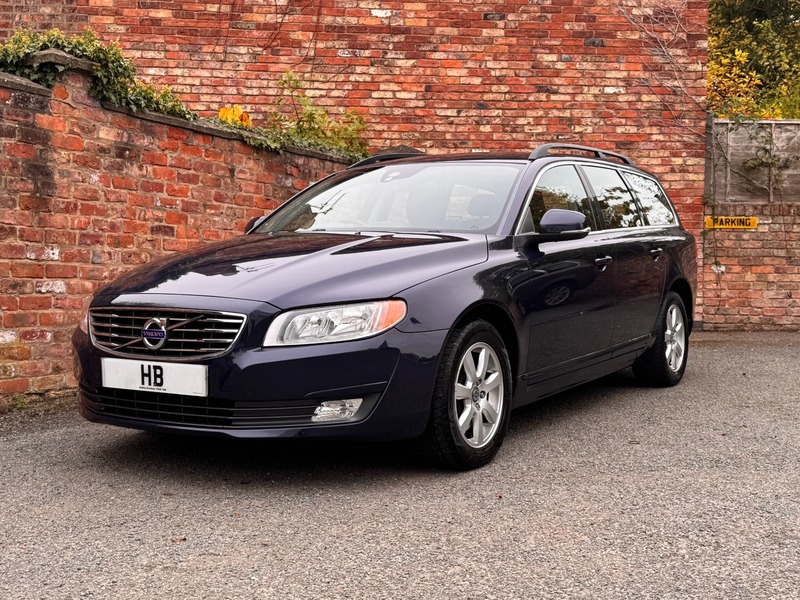 Used Volvo V70 2014 for sale - 76292245: Photo 2