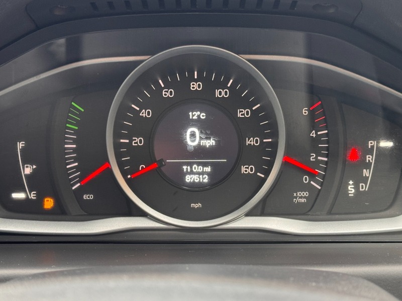 Used Volvo V70 2014 for sale - 76292245: Photo 21