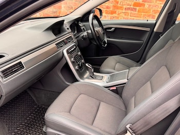Used Volvo V70 2014 for sale - 76292245: Photo