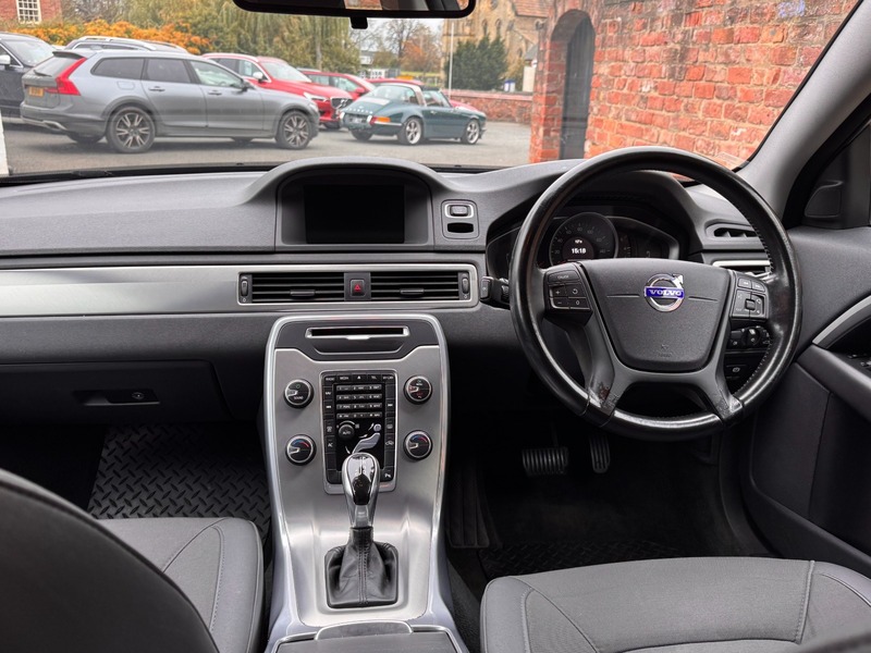 Used Volvo V70 2014 for sale - 76292245: Photo 6