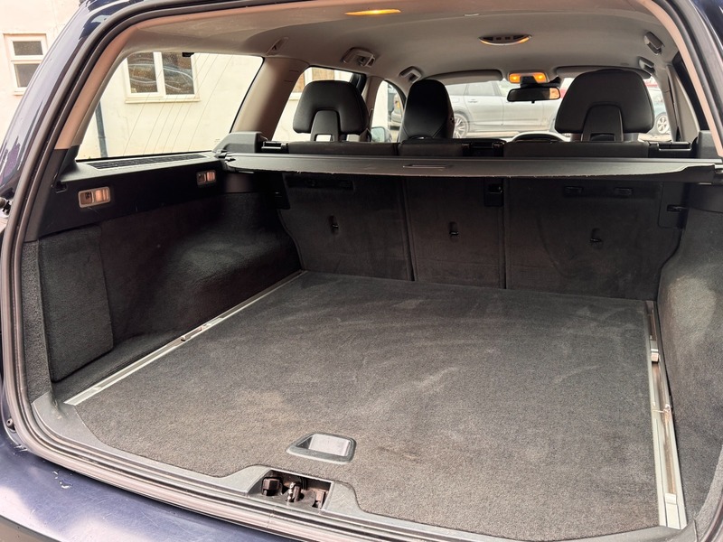 Used Volvo V70 2014 for sale - 76292245: Photo 9