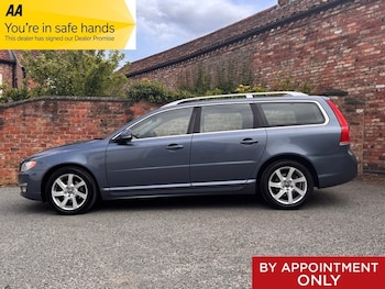 Used Volvo V70 2014 for sale - 79104445: Photo