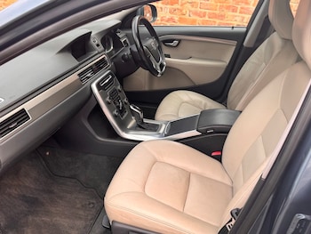 Used Volvo V70 2014 for sale - 79104445: Photo