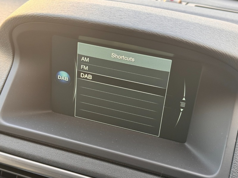 Used Volvo XC70 2016 for sale - 76699080: Photo 20