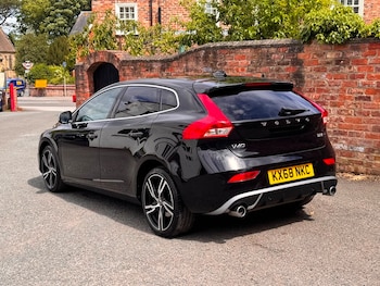 Used Volvo V40 2018 for sale - 78750014: Photo