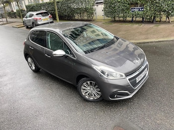 Used Peugeot 208 2018 for sale - 78429001: Photo