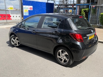 Used Toyota Yaris 2015 for sale - 78601463: Photo