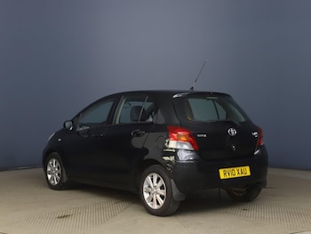Used Toyota Yaris 2010 for sale - 78822811: Photo