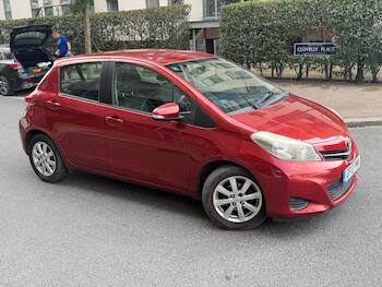 Used Toyota Yaris 2013 for sale - 79780859: Photo