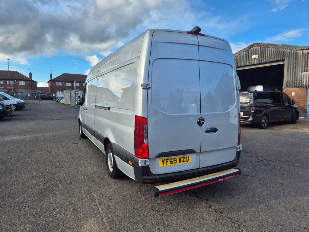 Used Mercedes-Benz Sprinter 2019 for sale - 76367885: Photo 3