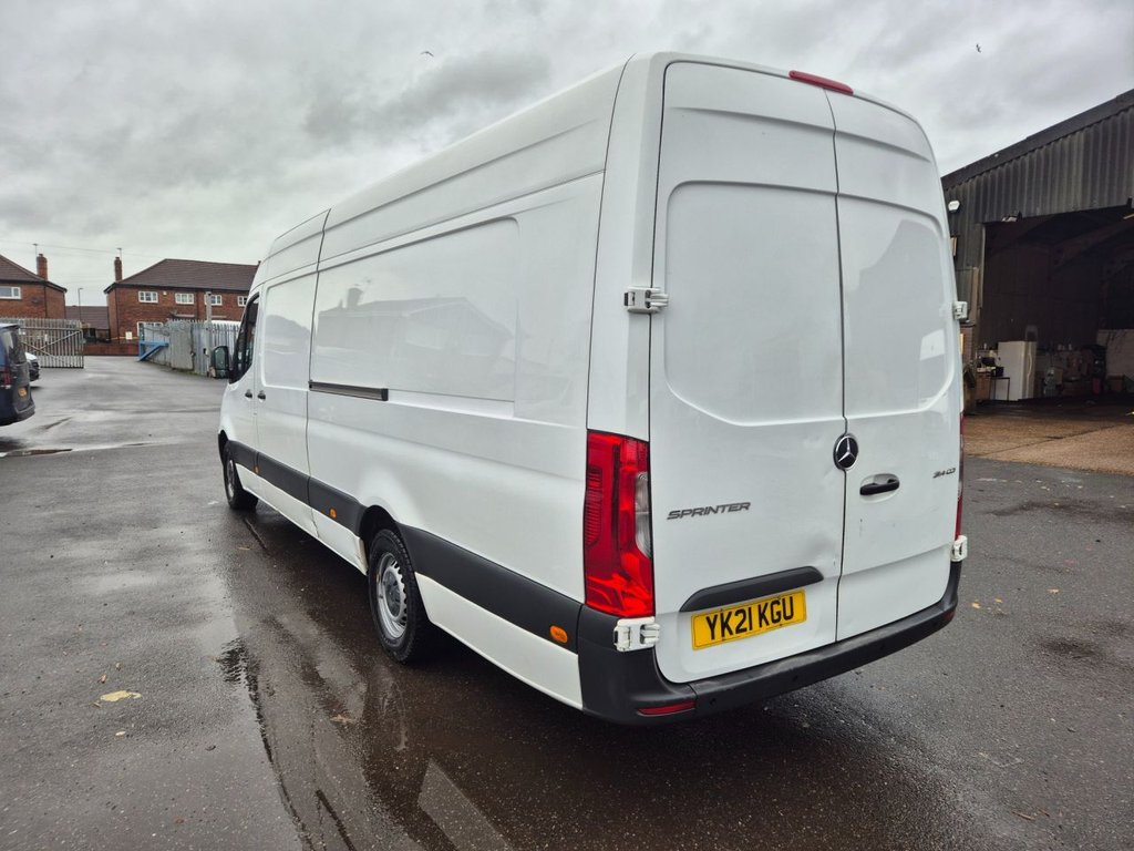 Used Mercedes-Benz Sprinter 2021 for sale - 76768759: Photo 3