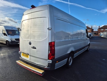 Used Mercedes-Benz Sprinter 2019 for sale - 76570167: Photo