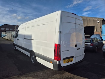 Used Mercedes-Benz Sprinter 2021 for sale - 77667331: Photo