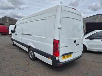Used Mercedes-Benz Sprinter 2021 for sale - 79562377: Photo