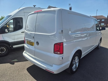 Used Volkswagen Transporter 2020 for sale - 79009691: Photo