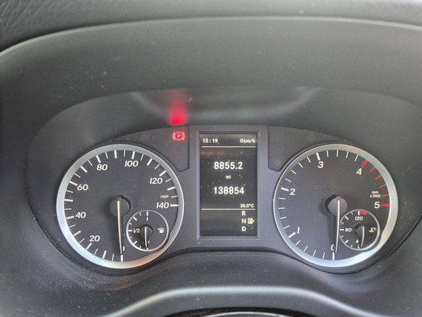 Used Mercedes-Benz Vito 2018 for sale - 75098601: Photo 8