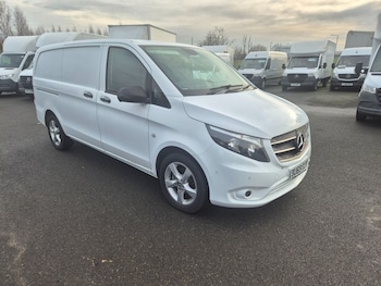 Used Mercedes-Benz Vito 2019 for sale - 77200406: Photo