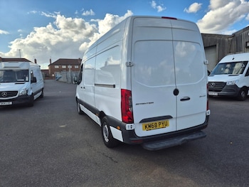 Used Mercedes-Benz Sprinter 2018 for sale - 75923476: Photo