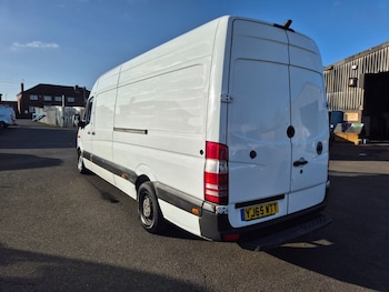 Used Mercedes-Benz Sprinter 2015 for sale - 77734501: Photo