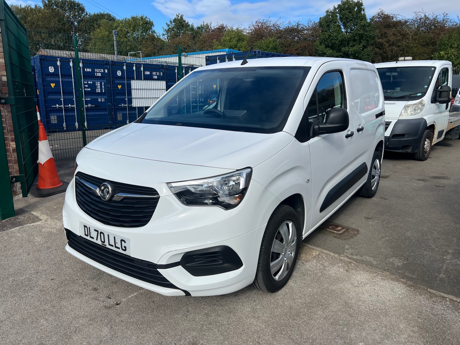 Used Vauxhall Combo 2020 for sale - 76184090: Photo 3