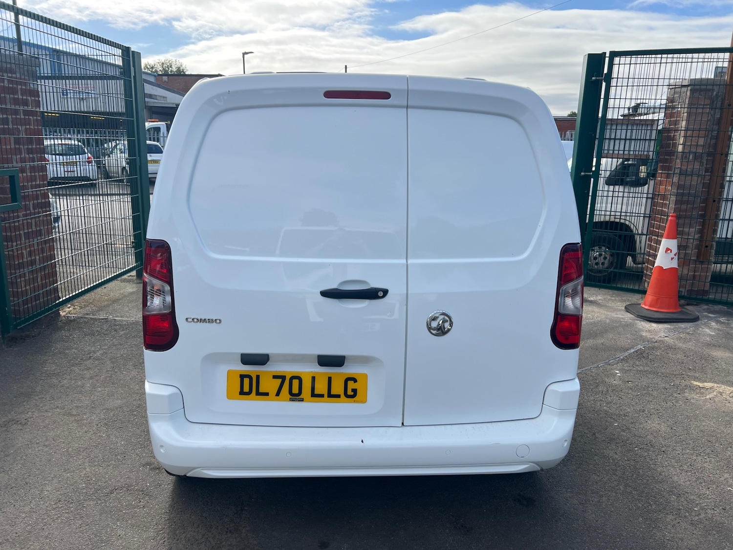 Used Vauxhall Combo 2020 for sale - 76184090: Photo 5