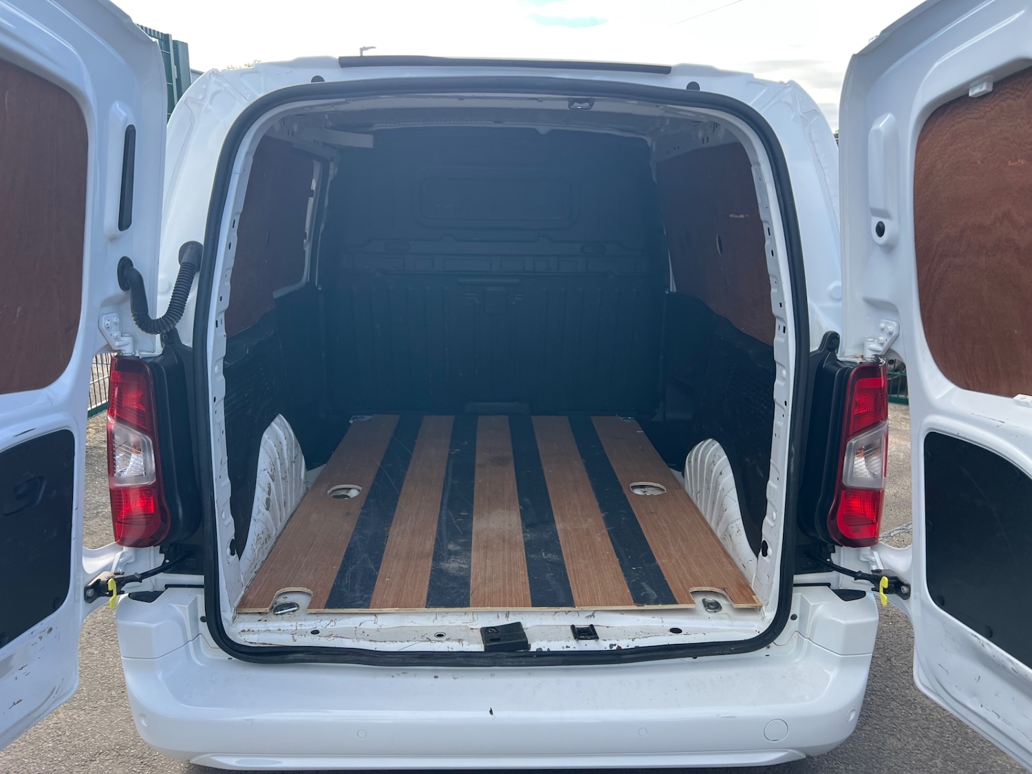 Used Vauxhall Combo 2020 for sale - 76184090: Photo 7