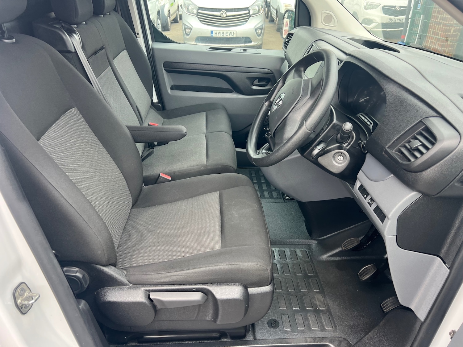 Used Vauxhall Vivaro 2022 for sale - 76309708: Photo 9