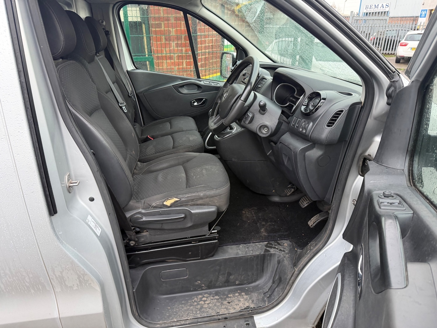 Used Vauxhall Vivaro 2018 for sale - 76963002: Photo 10