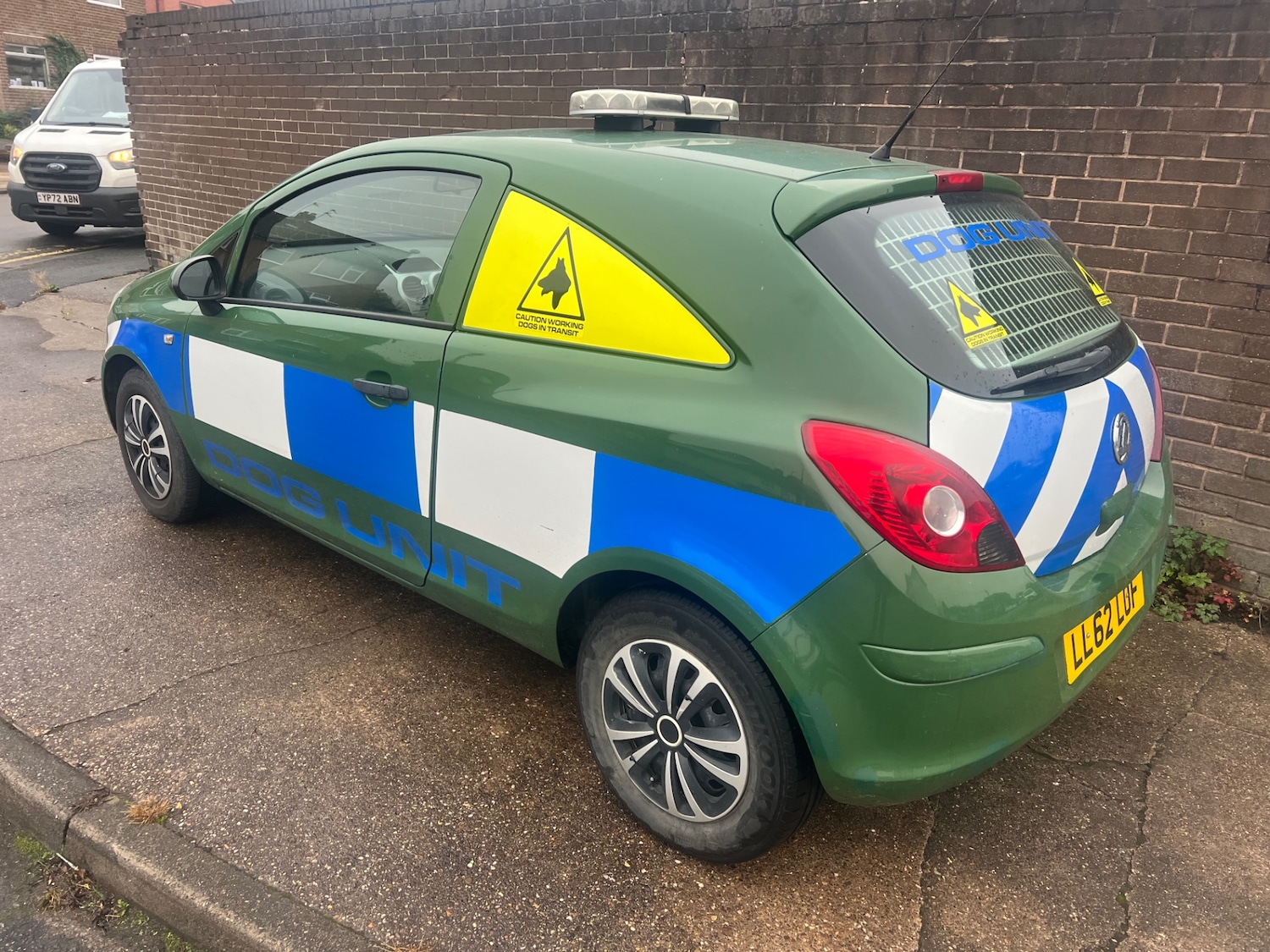 Used Vauxhall Corsa 2012 for sale - 76309713: Photo 4