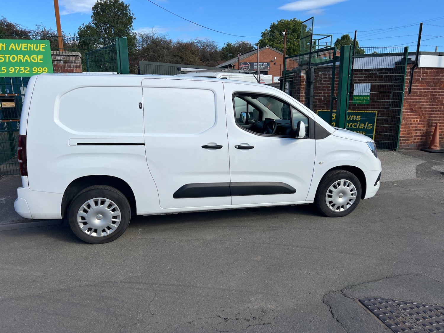 Used Vauxhall Combo 2021 for sale - 76184118: Photo 2