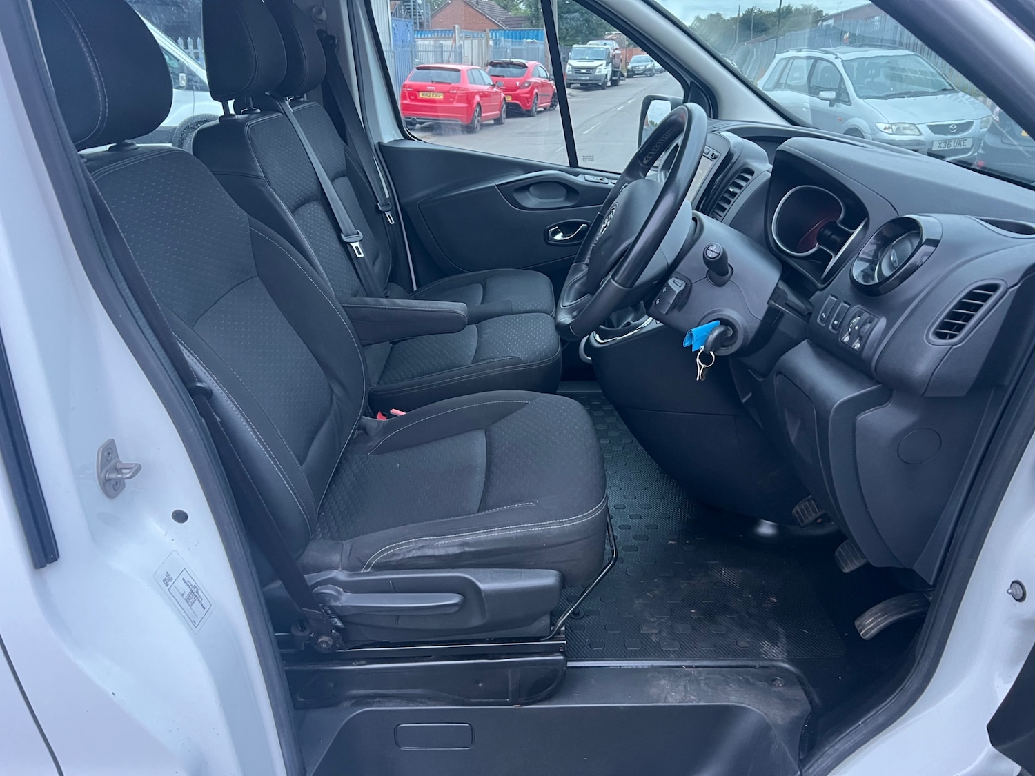 Used Vauxhall Vivaro 2018 for sale - 75677422: Photo 9