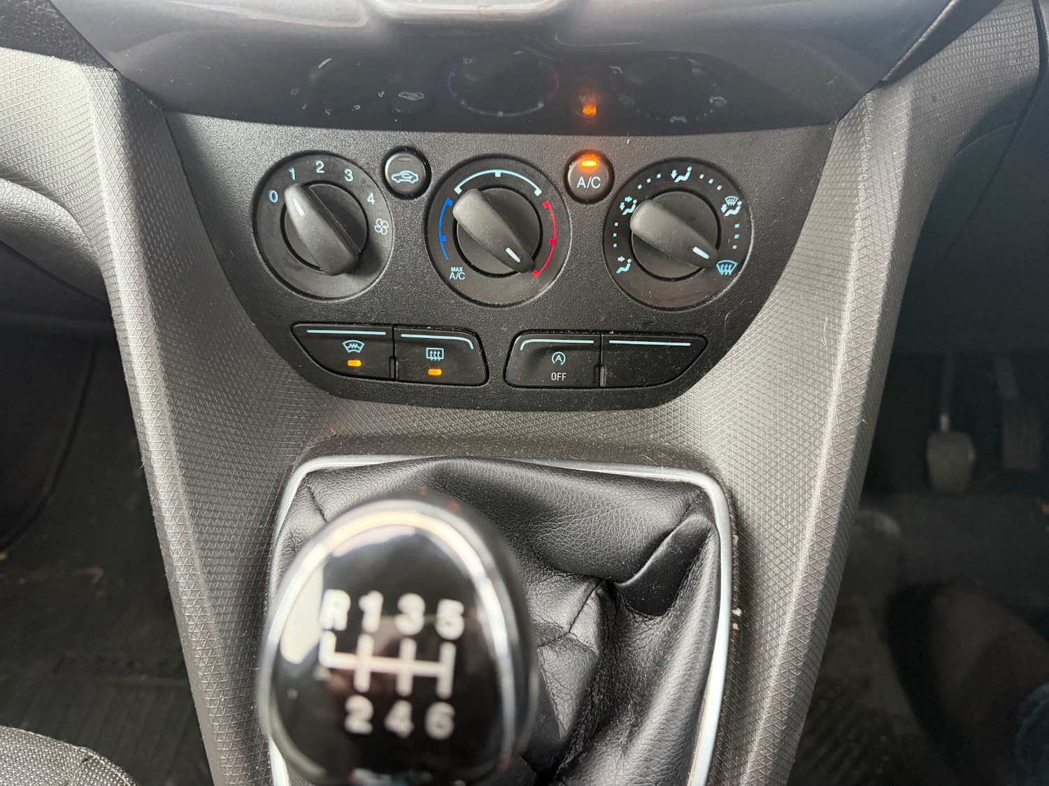 Used Ford Grand Tourneo Connect 2016 for sale - 77189502: Photo 8