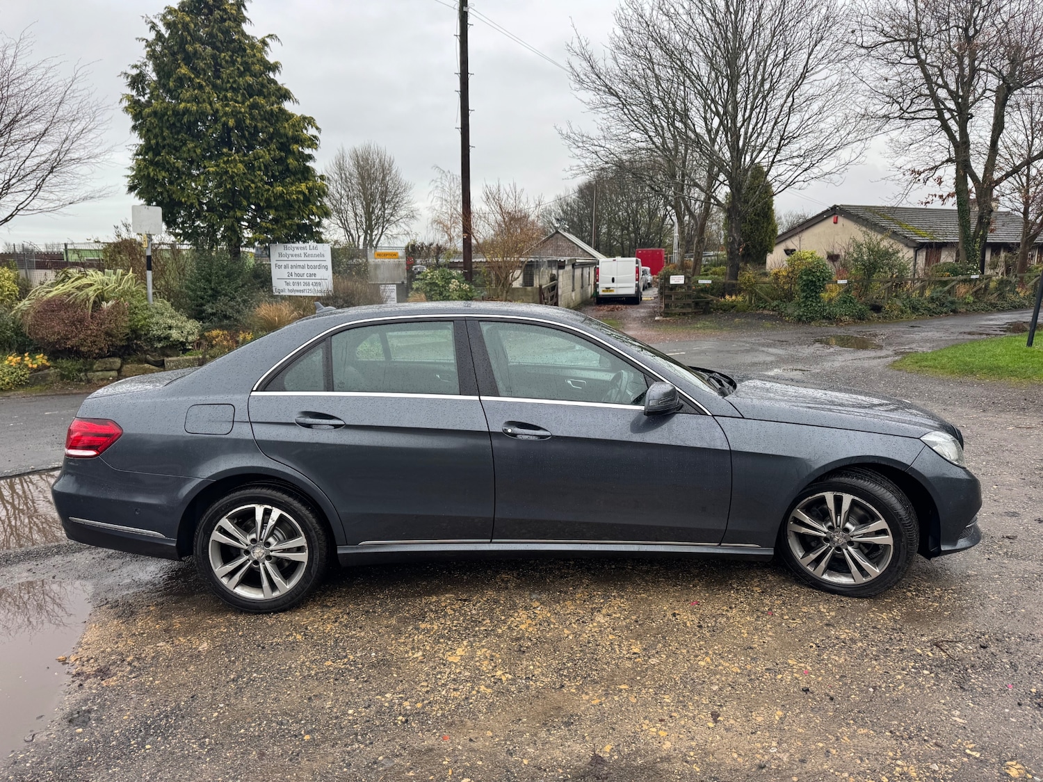 Used Mercedes-Benz E Class 2013 for sale - 77271610: Photo 5