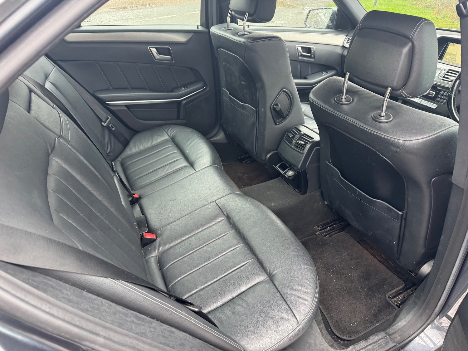 Used Mercedes-Benz E Class 2013 for sale - 77271610: Photo 8