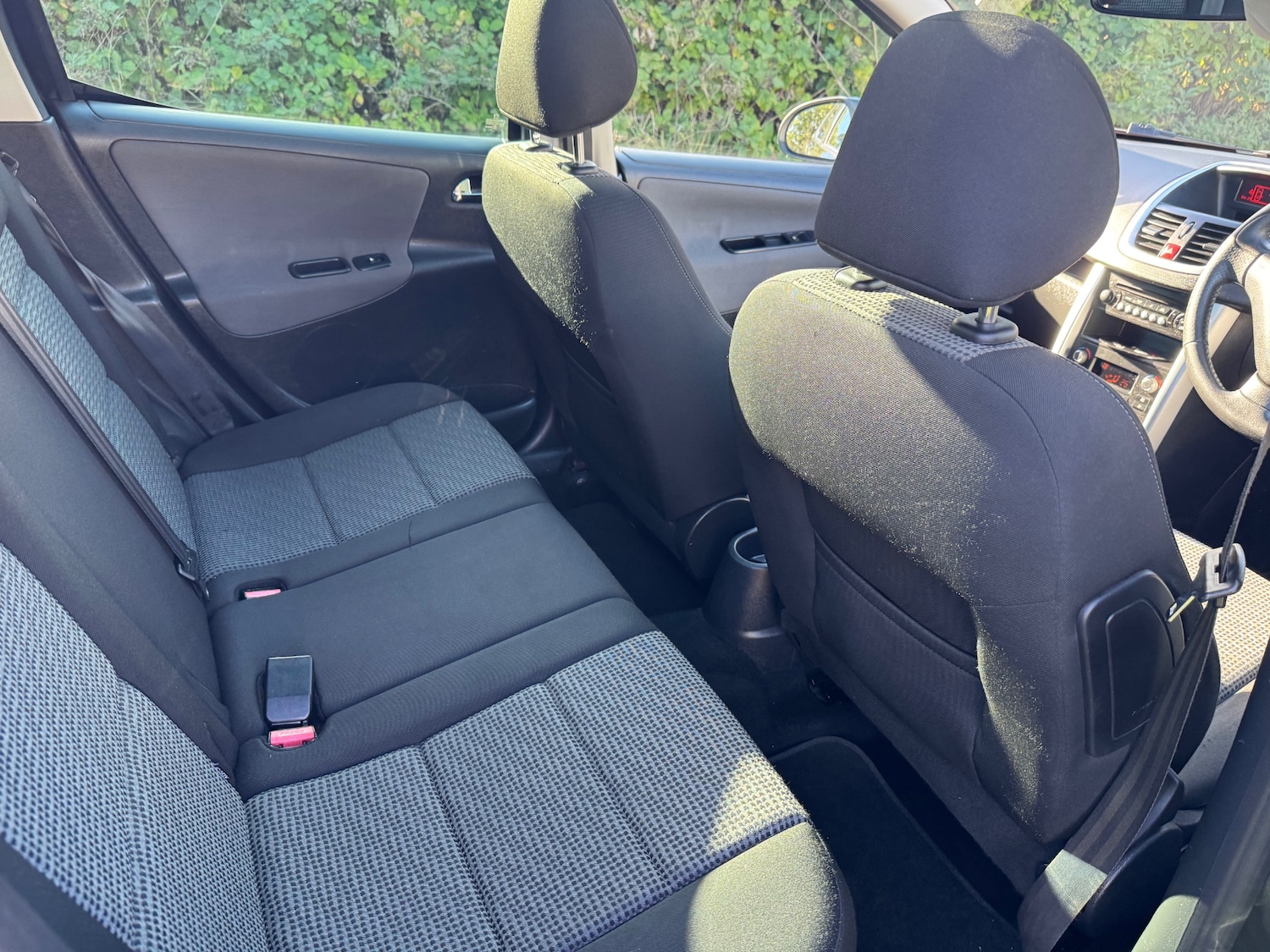 Used Peugeot 207 2011 for sale - 76401950: Photo 8