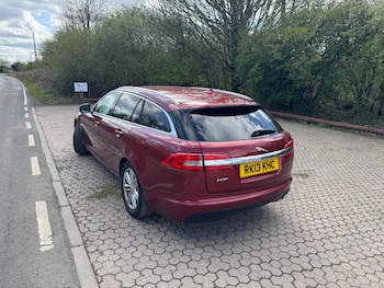 Used Jaguar XF 2013 for sale - 78210490: Photo