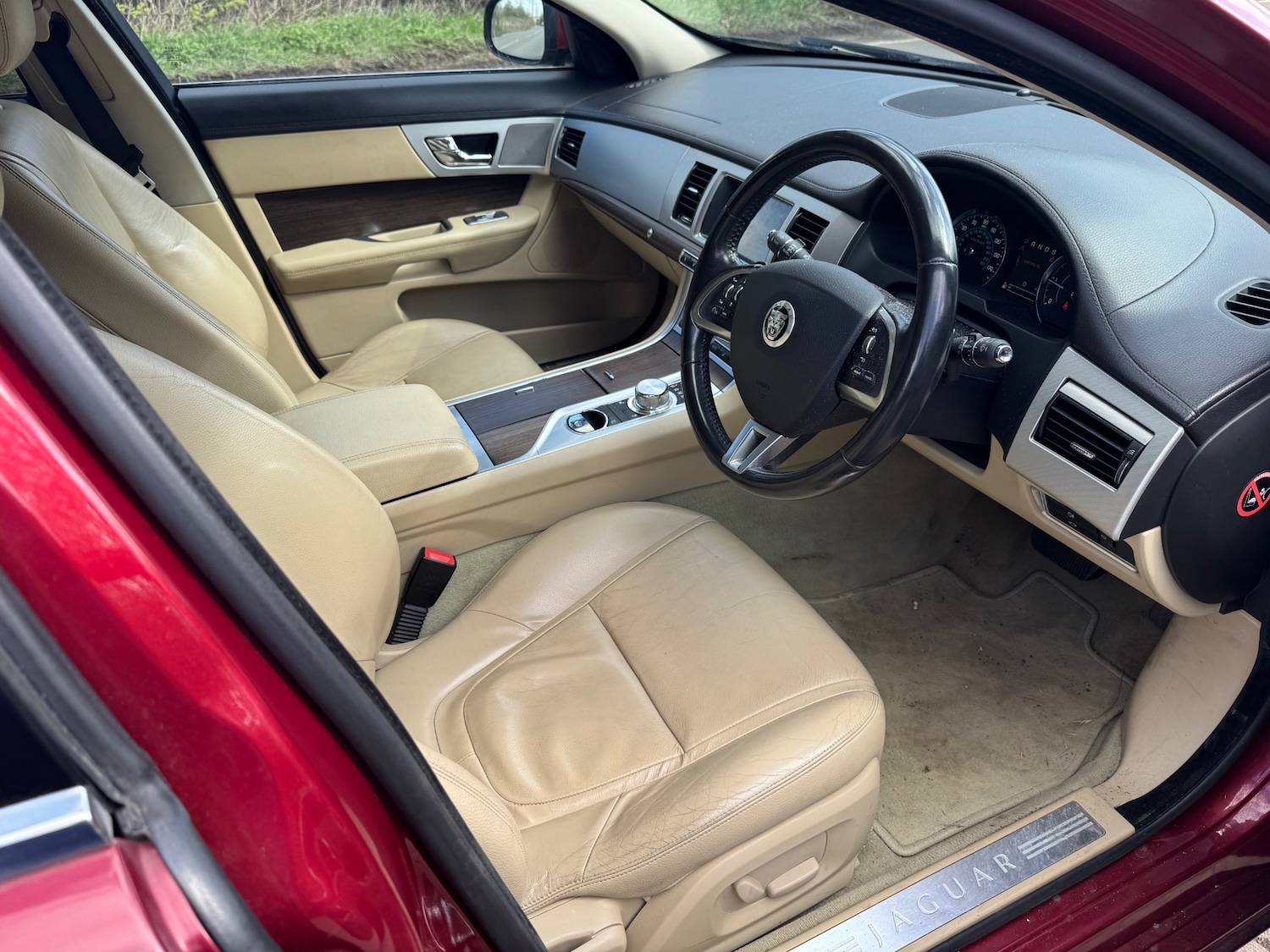 Used Jaguar XF 2013 for sale - 78210490: Photo 7