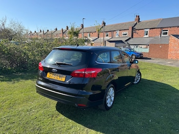 Used Ford Focus 2015 for sale - 76401809: Photo