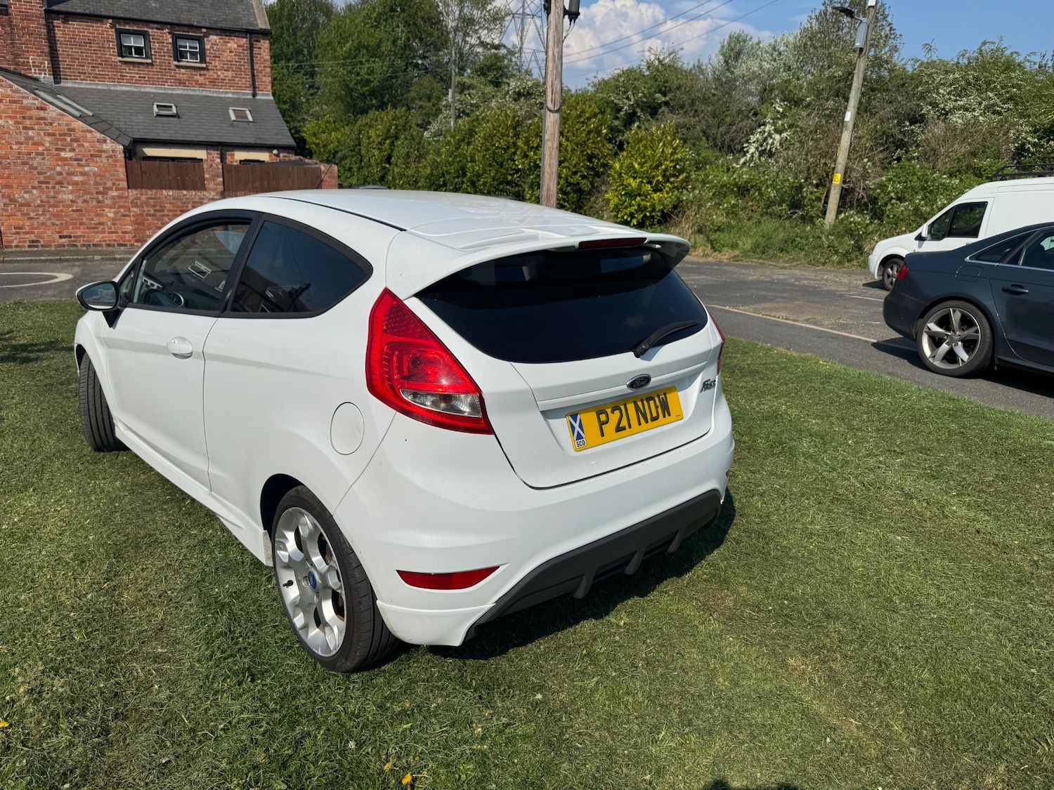 Used Ford Fiesta 2012 for sale - 76401821: Photo 3