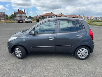 Used Hyundai i10 2012 for sale - 79151870: Photo