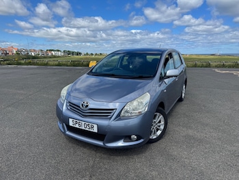 Used Toyota Verso 2011 for sale - 79087810: Photo