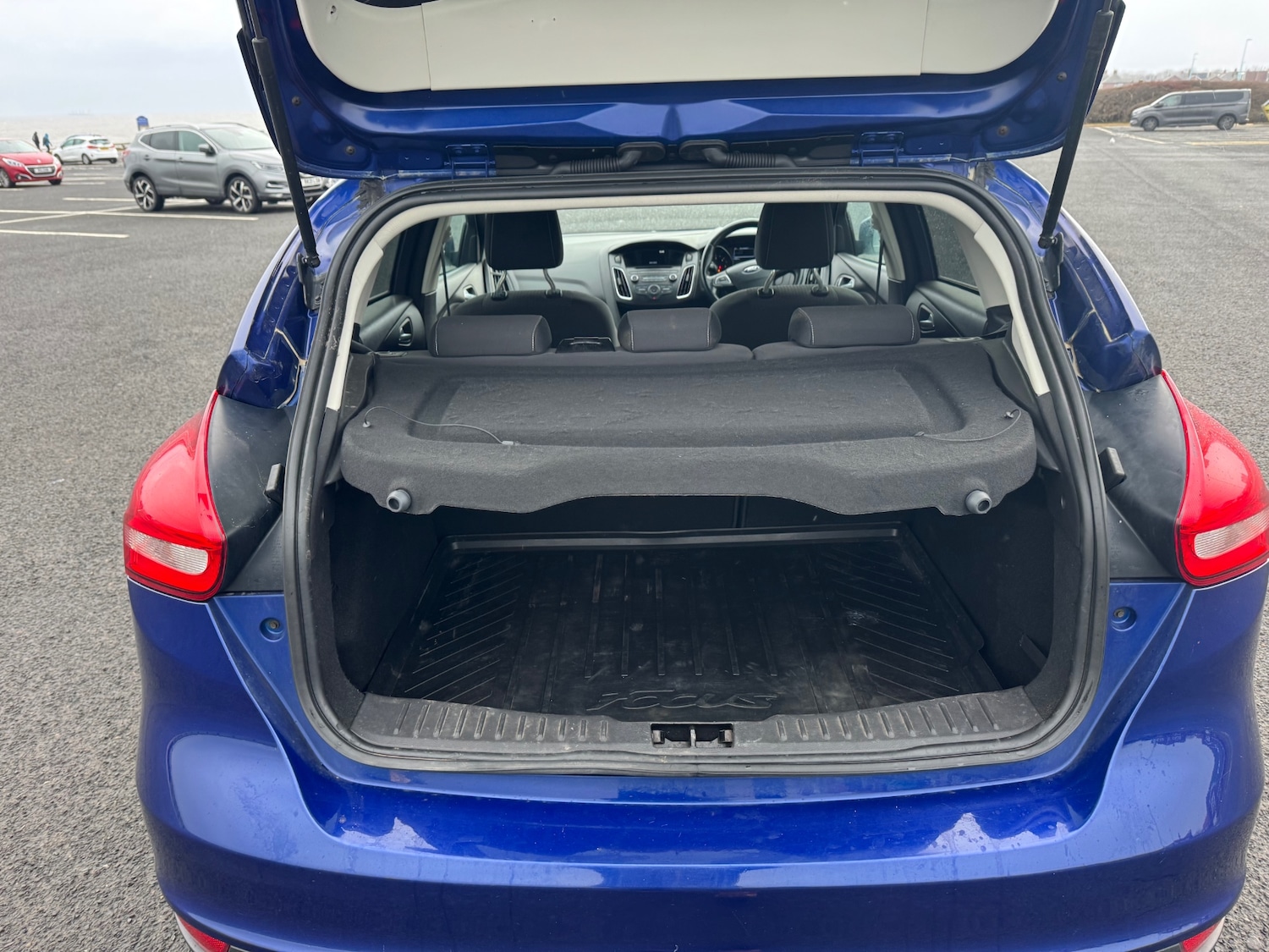 Used Ford Focus 2015 for sale - 77364800: Photo 9